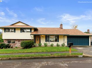 1250 NE 27th St, Gresham, OR 97030