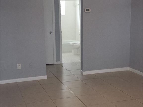 2nd image of 225 5th Ave NE APT 3