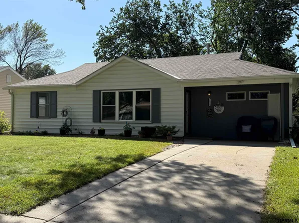 2935 S 35th St, Lincoln, NE 68506