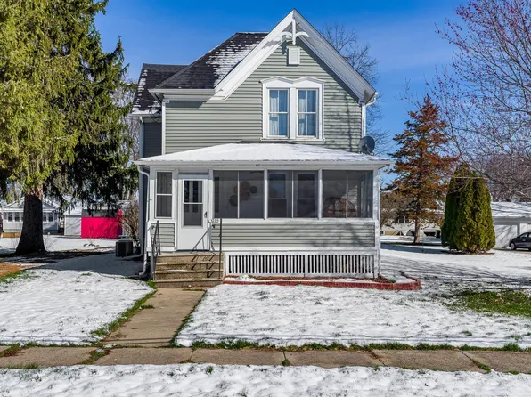 209 W Main St, Durand, IL 61024