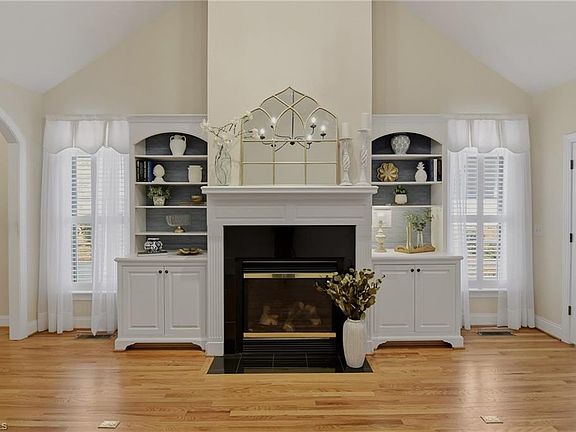 3rd image of 3359 York Rd