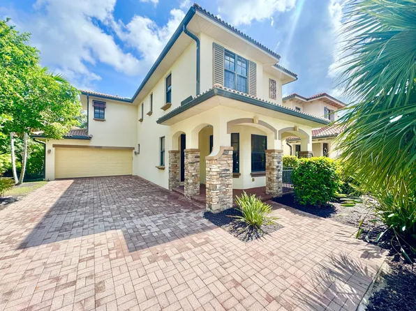 1241 Kendari Ter, Naples, FL 34113