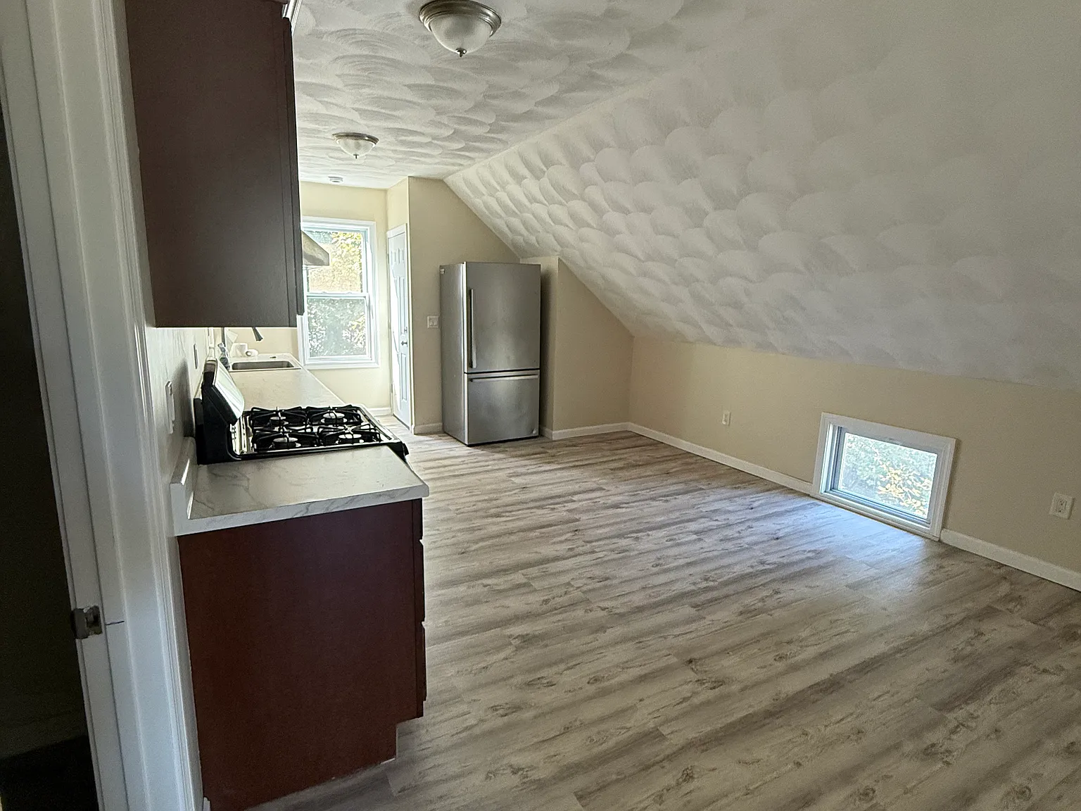 2 bed, $1,700 — Photo 2