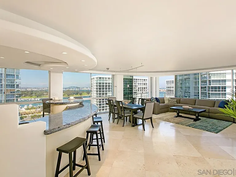 1760 Avenida Del Mundo #1109 — Photo 4