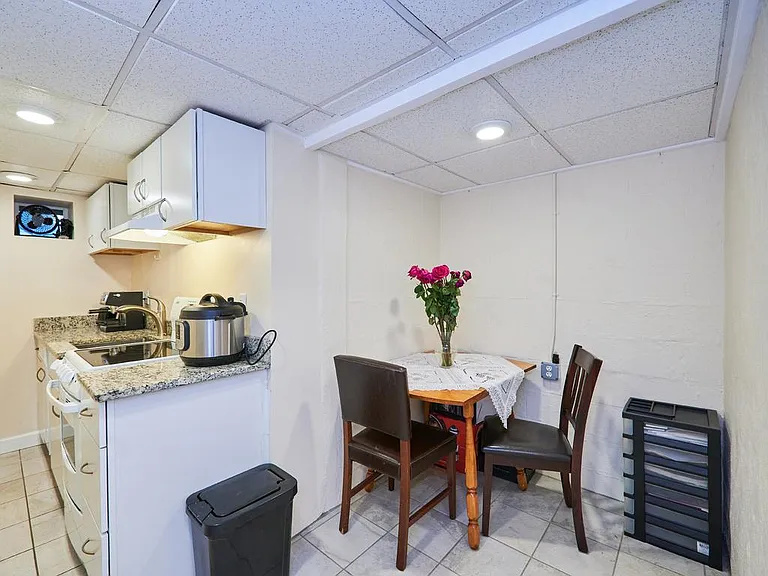 375 Broadway #B1 — Photo 7