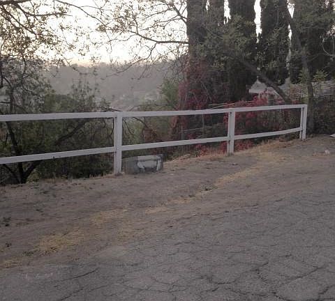 2nd image of 2836 Paradise Dr
