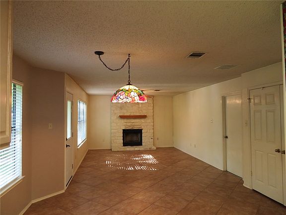3rd image of 2506 Tierra Blanco Trl