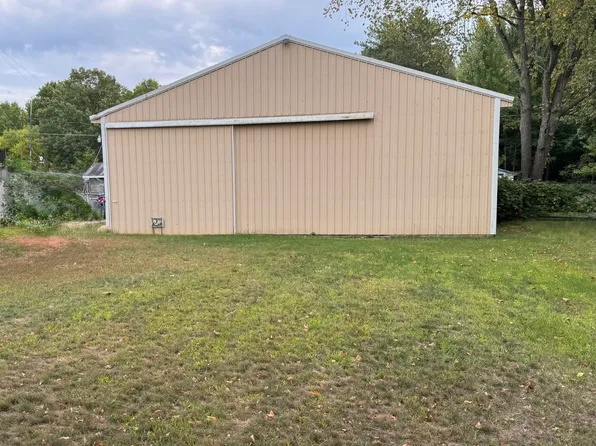 11340 Riverside Dr, Stanwood, MI 49346
