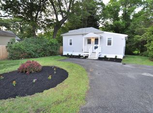 335 Church Ave, Warwick, RI 02889