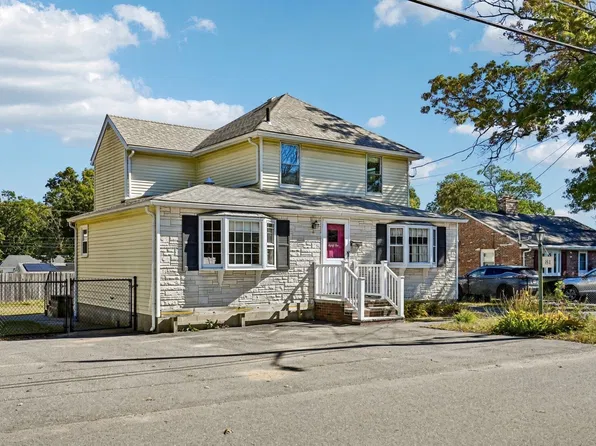 81 Morgan St, Randolph, MA 02368