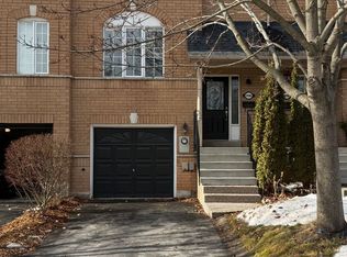2494 Gill Cres, Oakville, ON L6H 6P4