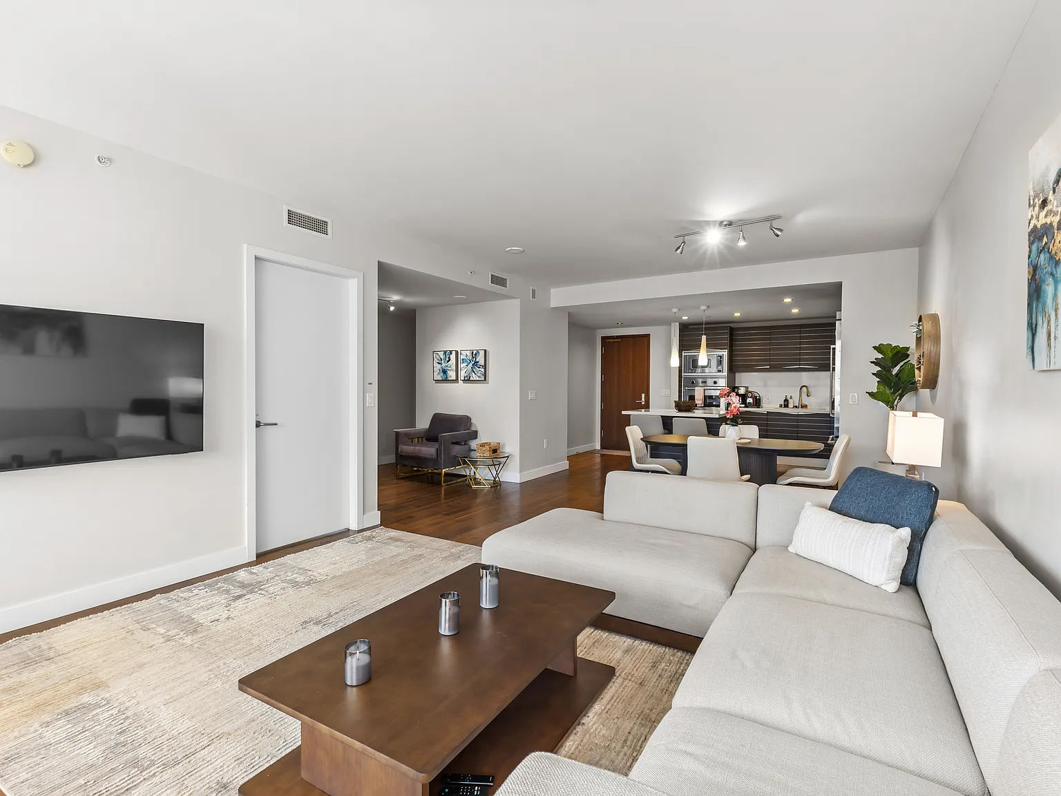 1325 Pacific Hwy — Photo 3