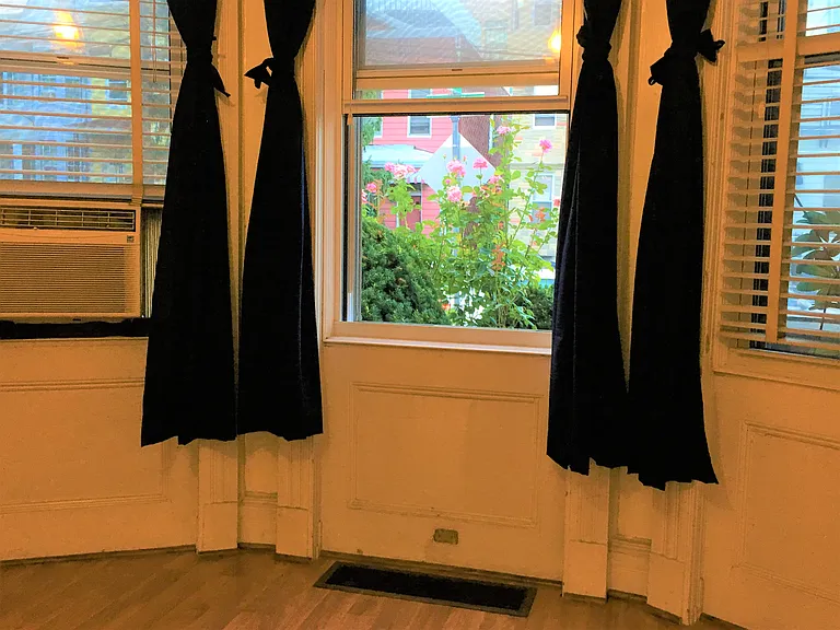 10 West St #1 — Photo 5