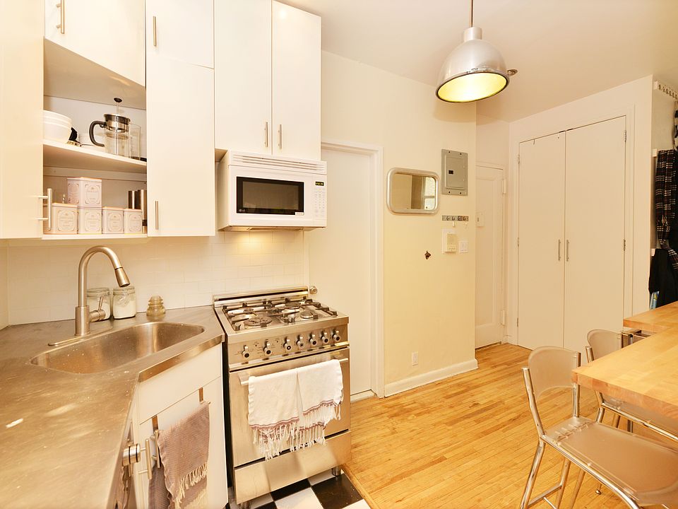 1st image of 333 W 21st St APT 2RW