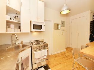 333 W 21st St APT 2RW, Manhattan, NY 10011