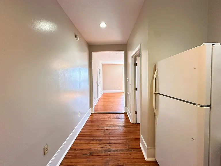 517 Walnut Ave #4 — Photo 10