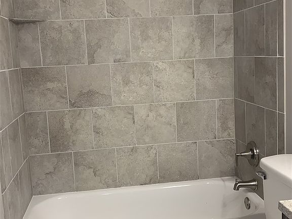 5th image of 4485 Kimball Ave
