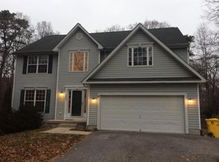 8001 Merrychase Ct, Glen Burnie, MD 21061