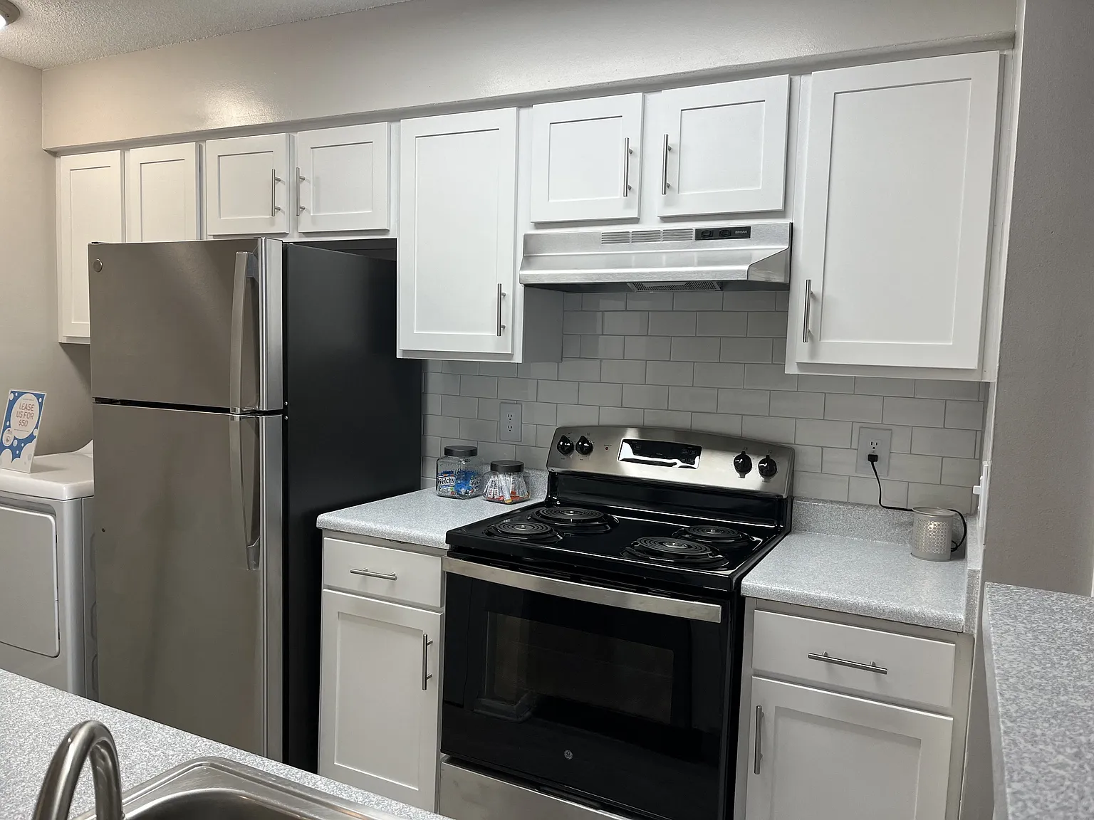 The Hub at 934 Apartments — Photo 4