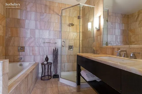 Rented by Sotheby's International Realty | media 48