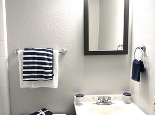 AZLEWOOD APARTMENTS, Azle, TX 76020