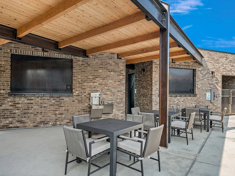 2460 W Iron Coop St #1 — Photo 33