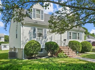 25 Purchase St, Danvers, MA 01923