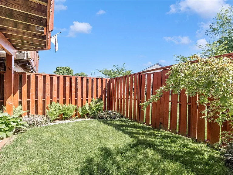 5621 Queen Anne Ct — Photo 45