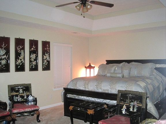 http://www.propertyboss.net/CustomerImages/EXCALIBR_92531/media/Properties/2790%20Austin%20Ridge%20Dr%20(23DE)/zsmall_Master.jpg