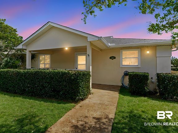 2nd image of 9388 Villas Dr