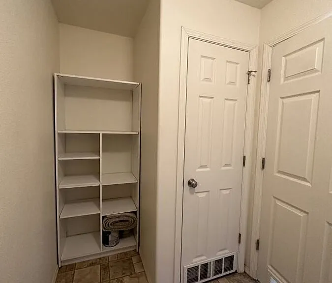 1112 Longbow Ln #G — Photo 20