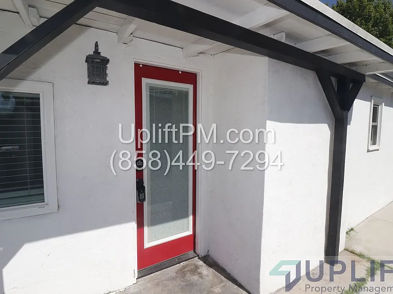 710 Church Ave — Photo 1