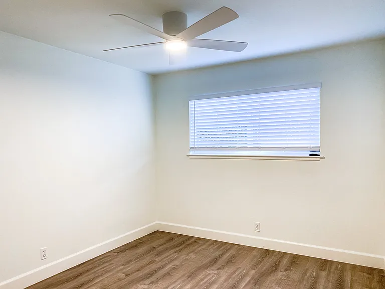 3697 Camden Ave — Photo 3