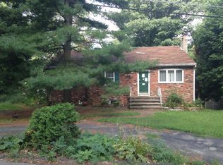 4 Center St, Stanhope, NJ 07874