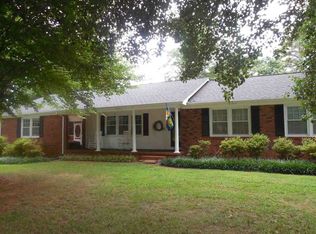 923 Doyle St, Westminster, SC 29693