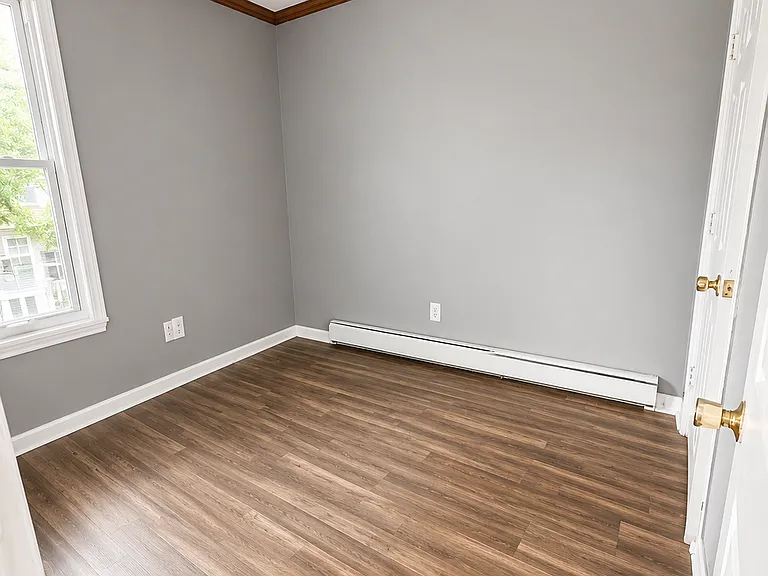 93 Marion St — Photo 6
