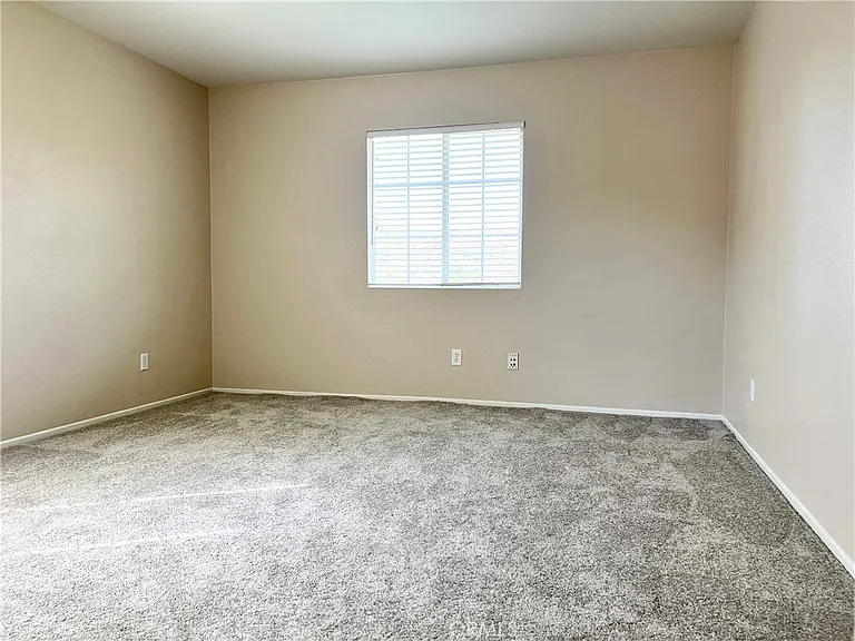 32040 Poppy Way — Photo 17