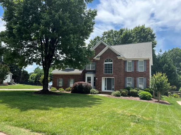 21415 John Pines Rd, Cornelius, NC 28031