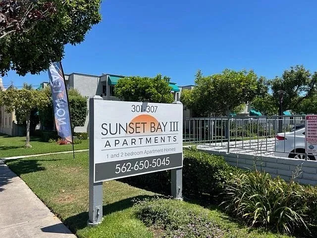 301-307 Avocado St #301-22