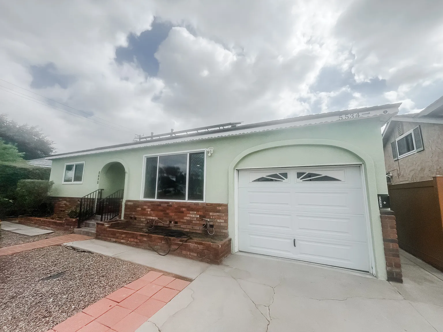 2 bed, 954 sqft, $3,450 — Photo 3