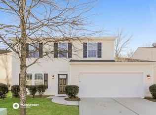16611 Crimson Sargent Dr, Charlotte, NC 28213