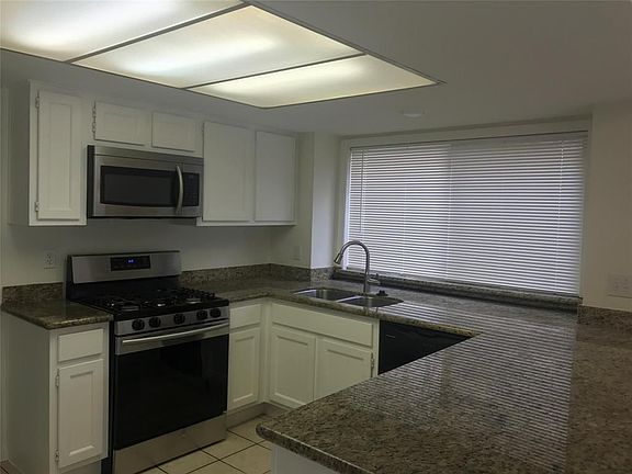 4th image of 3310 Stillmeadow Ct