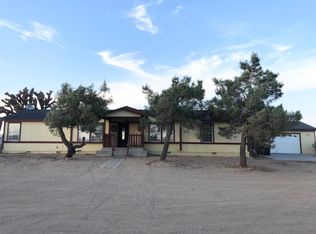 8970 Mono Rd, Phelan, CA 92371