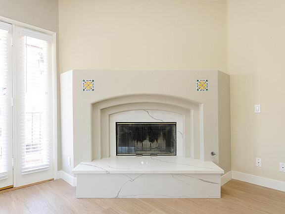 5th image of 1230 Wellesley Ave APT 203