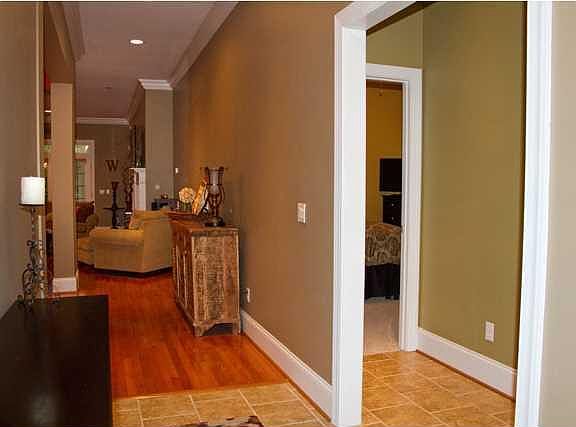 3rd image of 784 Wildflower Ln