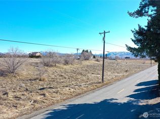 3 Duck Lake Rd, Omak, WA 98841