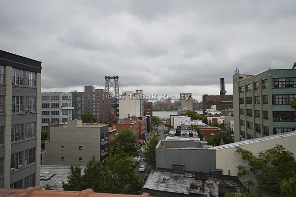 Rented by Sam Tabak | media 75