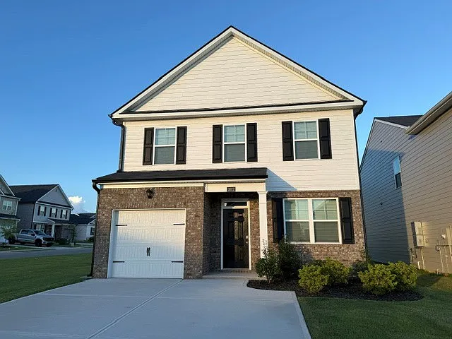 3 bed, 2.5 bath, 1663 sqft, $2,150 — Photo 2