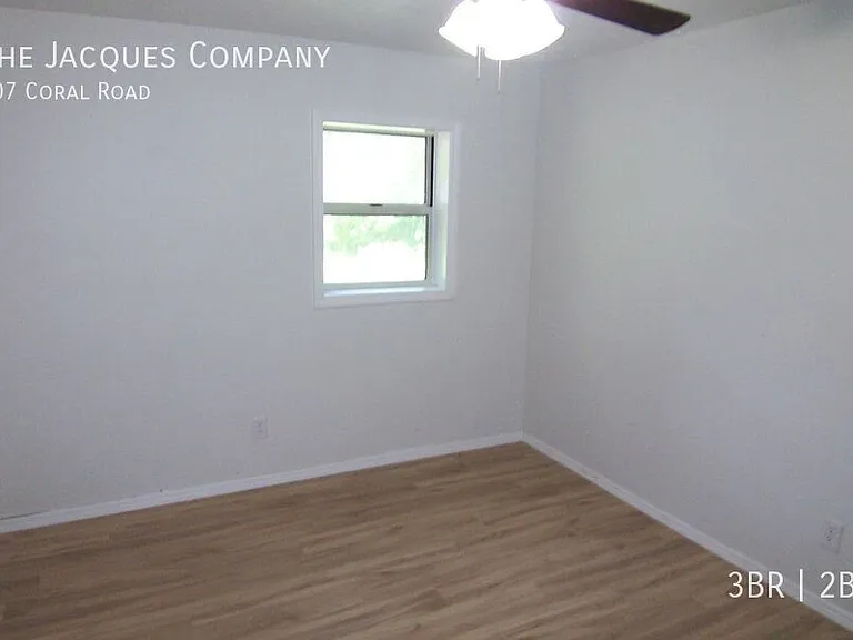 407 Coral Rd — Photo 10