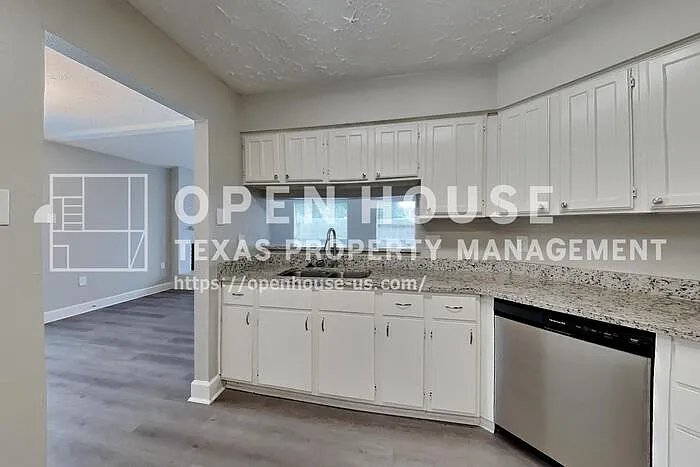 7334 Skybright Ln — Photo 26
